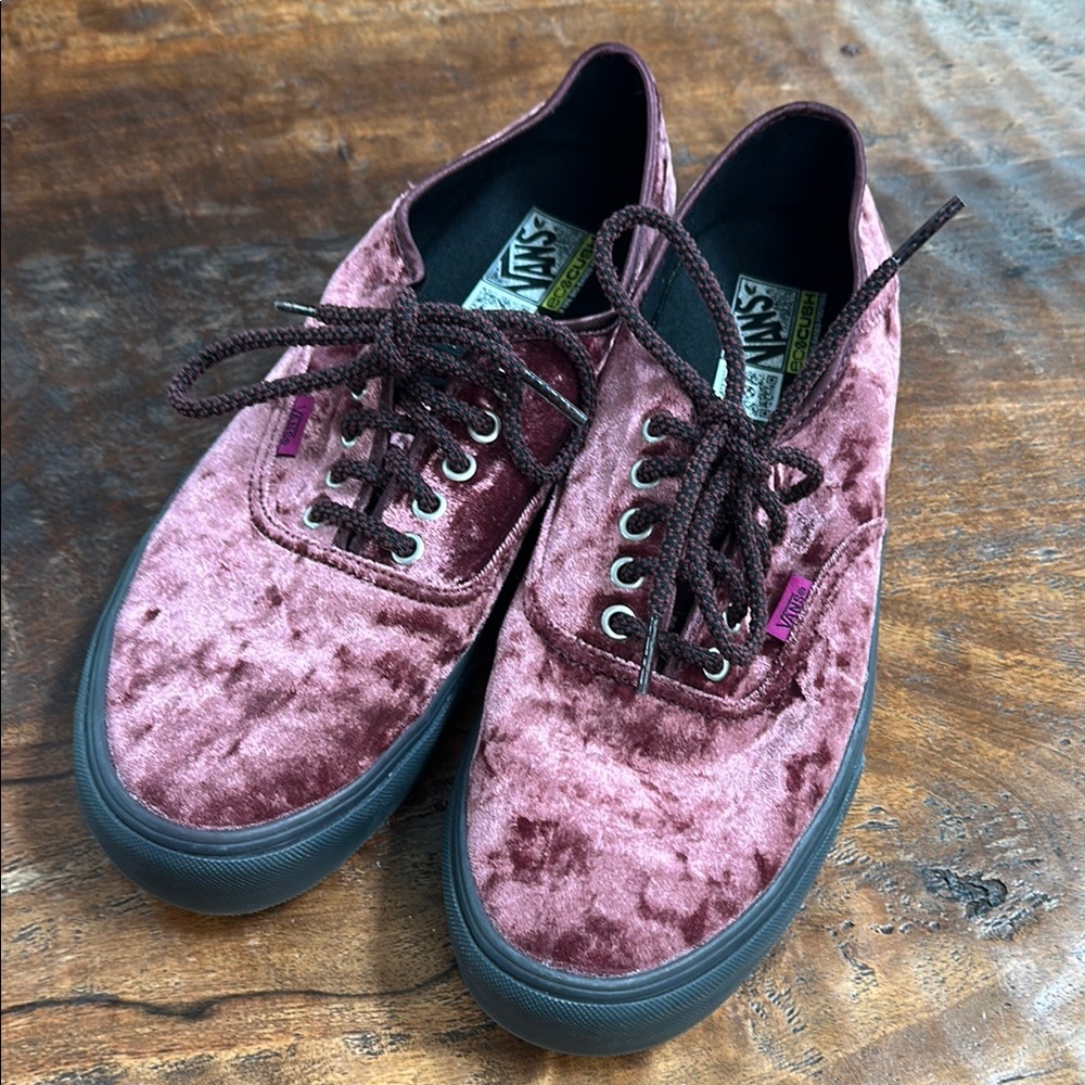 Vans Men's size 12 Knost X Curren VR3 sneakers